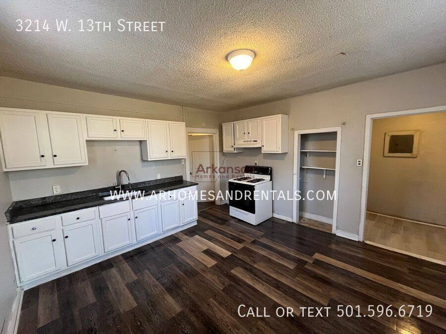 House for rent at 3214 W 13th St, Little Rock, AR 72204