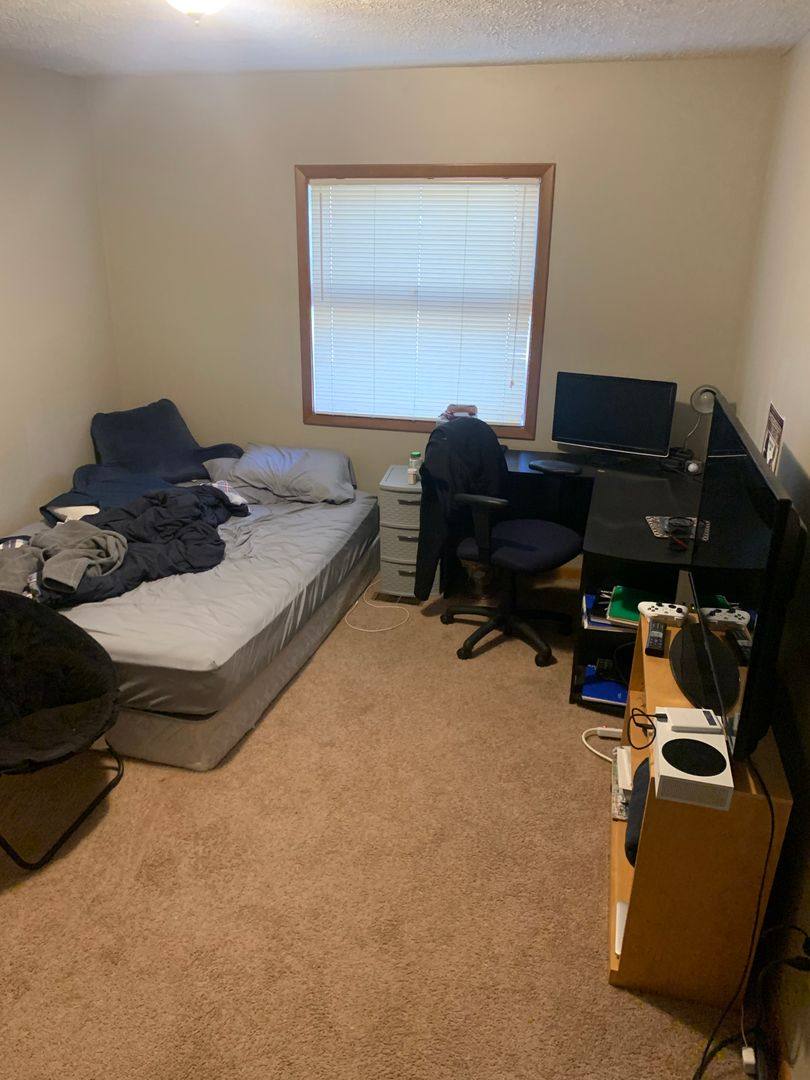 House for rent at 203 E 14th St, Bloomington, IN 47408