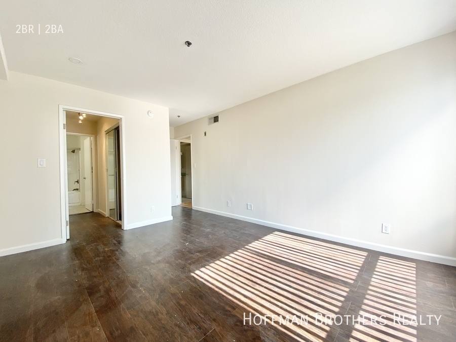 Apartment for rent at 8569 Burton Way #101, Los Angeles, CA 90048