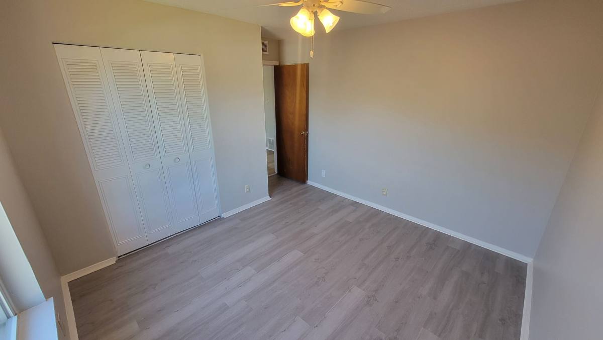 Apartment for rent at 4206 Billtown Rd, Louisville, KY 40299