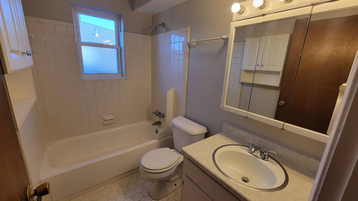 Apartment for rent at 4206 Billtown Rd, Louisville, KY 40299
