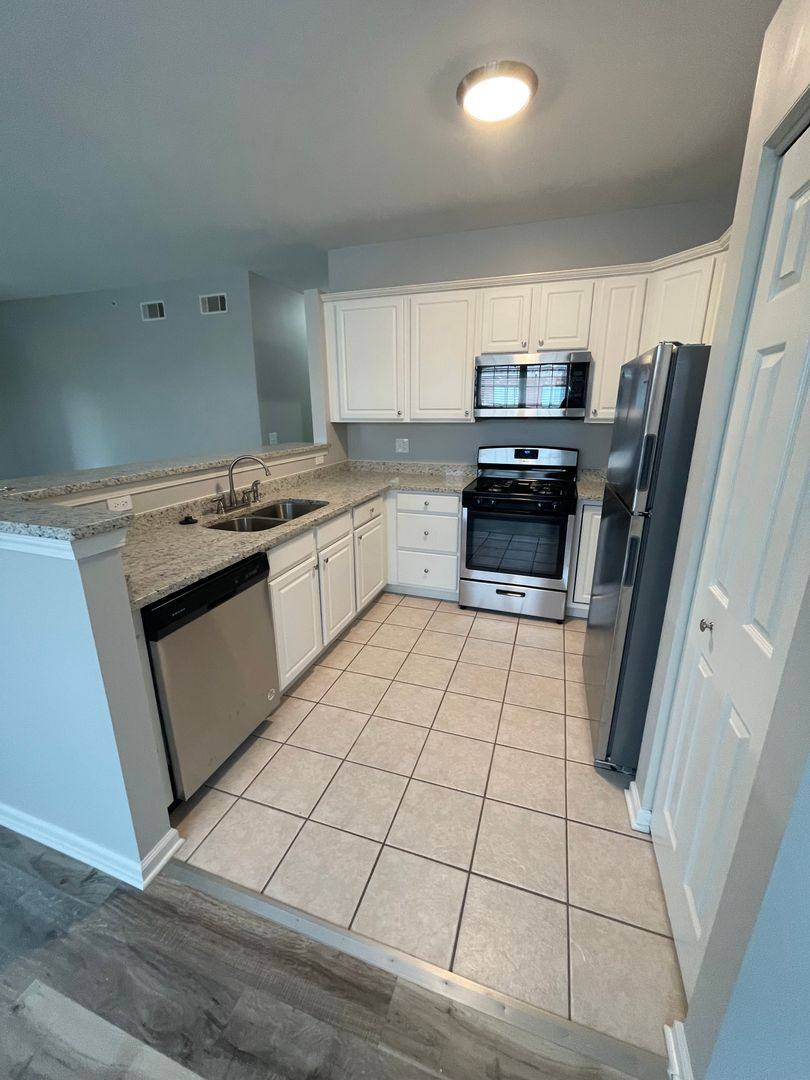 Apartment for rent at 15002-15154 Wood Farm Rd, Plainfield, IL 60544
