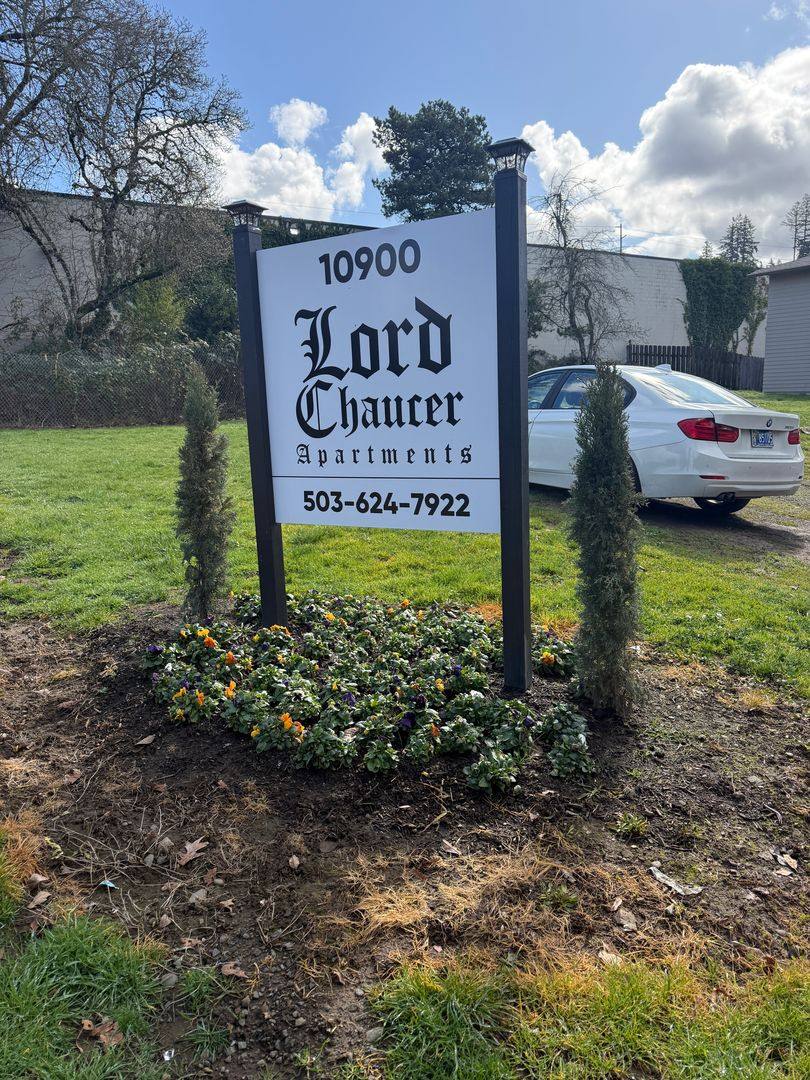 Apartment for rent at 10900 SW Gaarde St, Portland, OR 97224