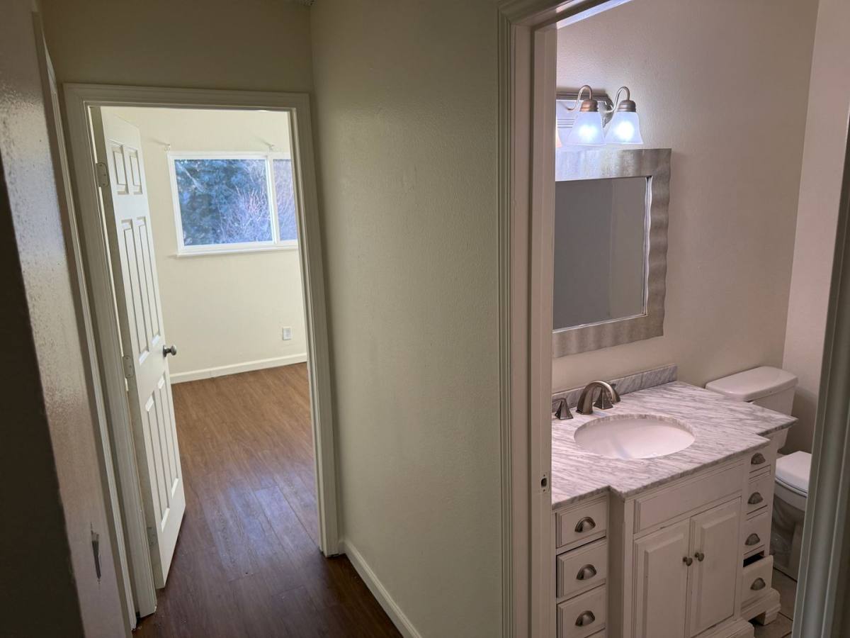 Apartment for rent at 10900 SW Gaarde St, Portland, OR 97224