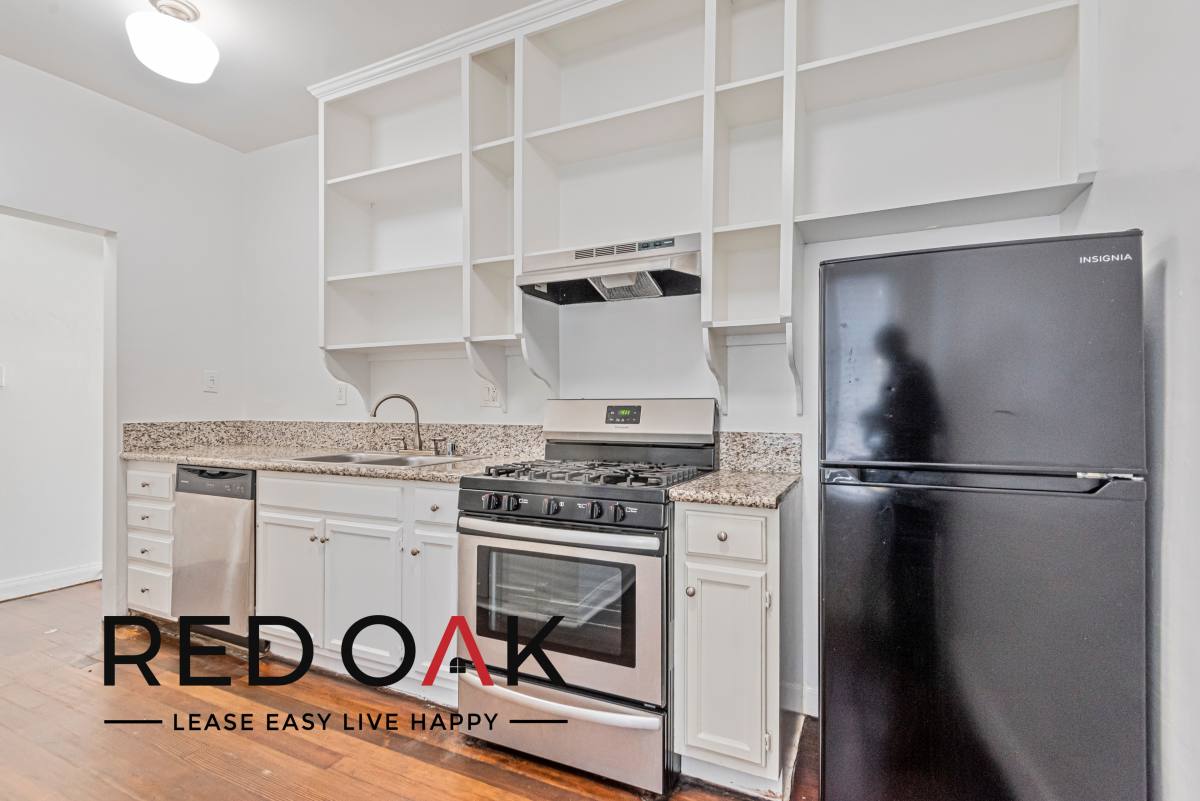 Condo for rent at 1616 N Normandie Ave #101, Los Angeles, CA 90027