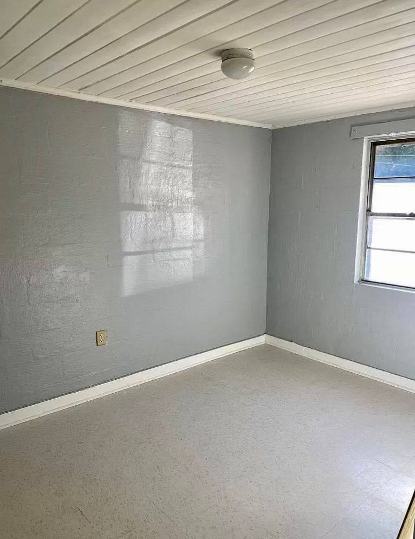 Apartment for rent at 1210 Gillespie Ave, Albany, GA 31707