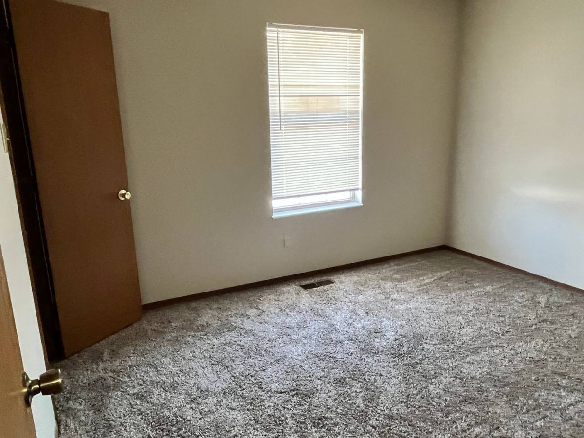 Apartment for rent at 1210 W Main St, Festus, MO 63028