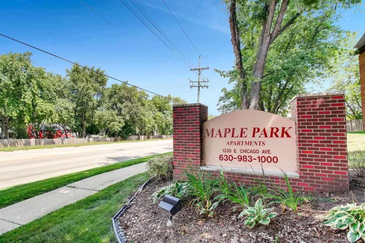 Apartment for rent at 1330 E Chicago Ave, Naperville, IL 60540