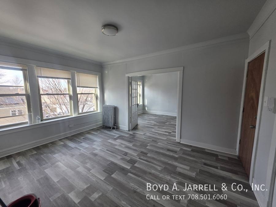 Apartment for rent at 10855 S Vernon Ave #109 55-2W, Chicago, IL 60628