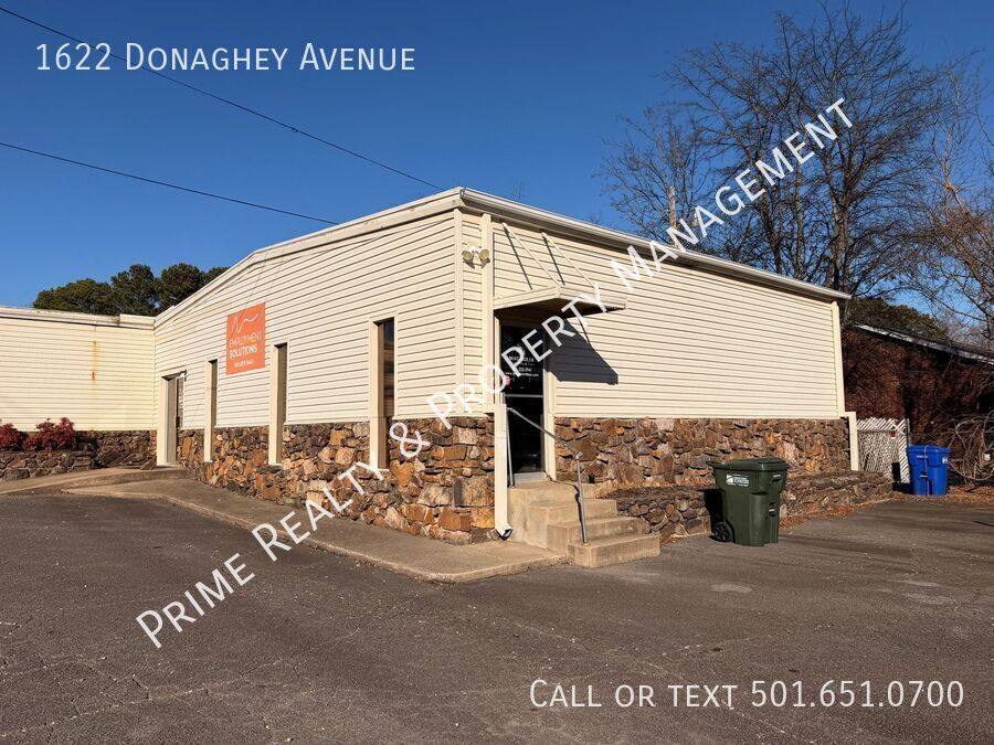 Apartment for rent at 1622 Donaghey Ave, Conway, AR 72034
