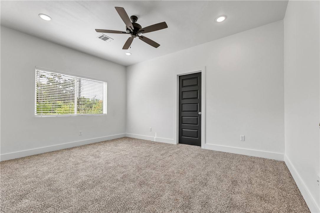 Townhouse for rent at 211 Lynn Dr #101, Bryan, TX 77801