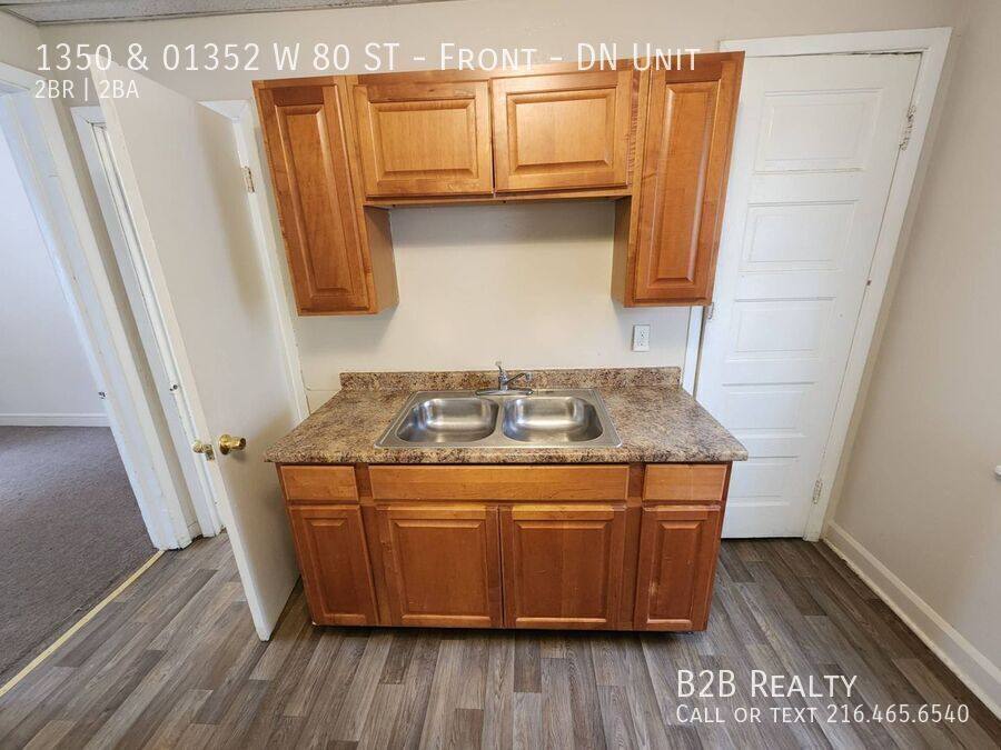 Apartment for rent at 1350 & 01352 W 80 St #DN, Cleveland, OH 44102