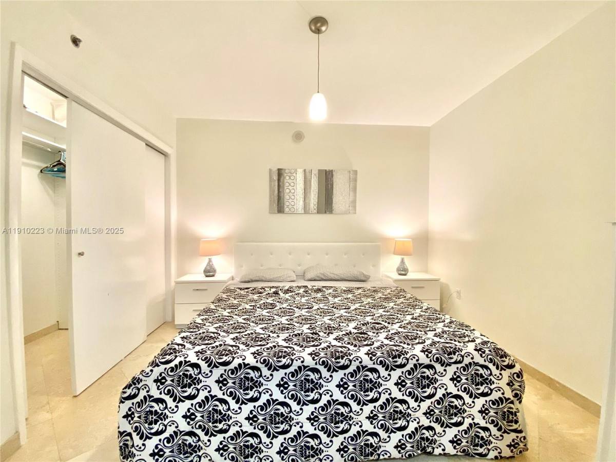 Apartment for rent at 1830 S Ocean Dr #3605, Hallandale, FL 33009
