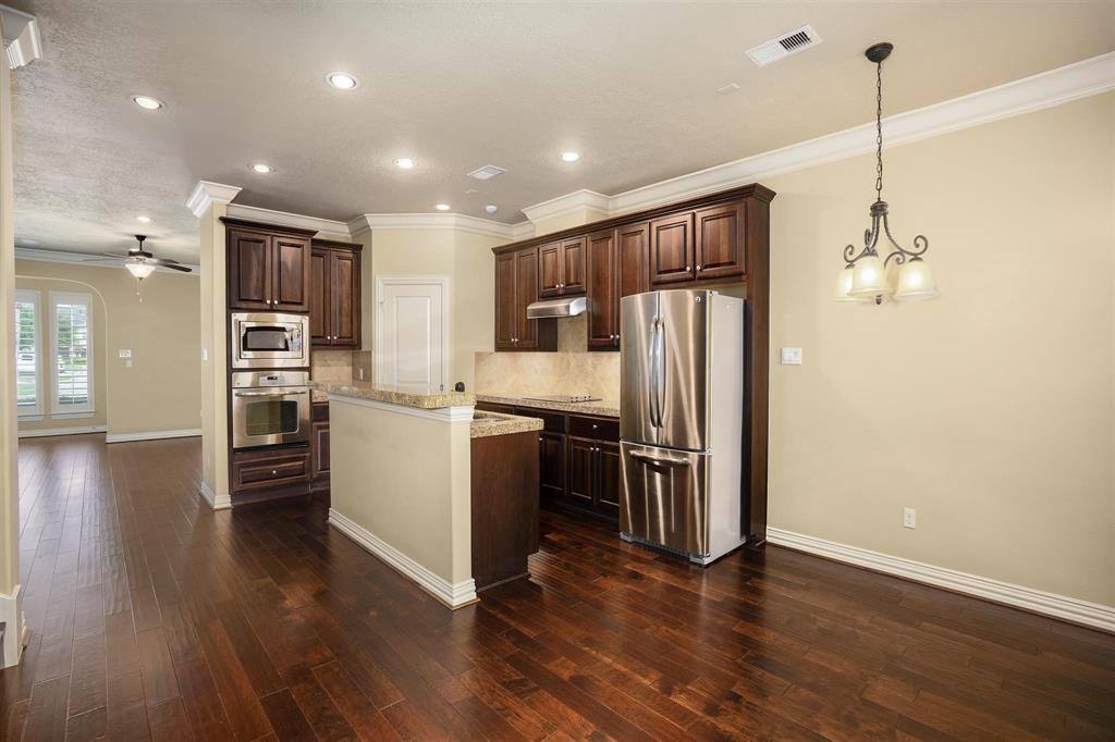 Apartment for rent at 2050 Palm Forest Lane, Houston, TX 77077