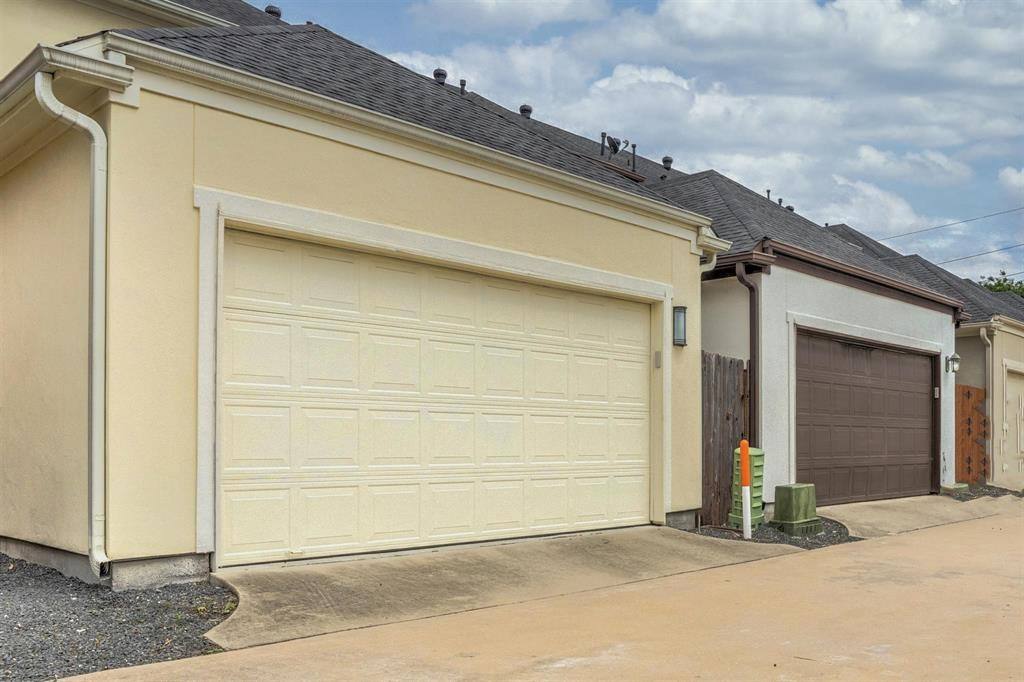 Apartment for rent at 2050 Palm Forest Lane, Houston, TX 77077