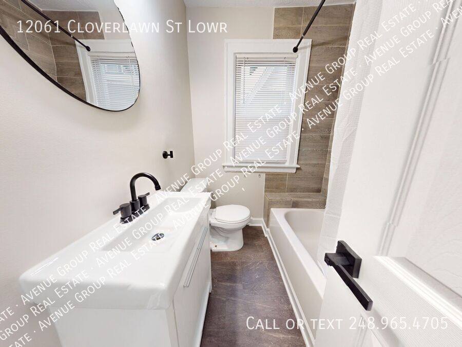 Apartment for rent at 12061 Cloverlawn St Lowr, Detroit, MI 48204