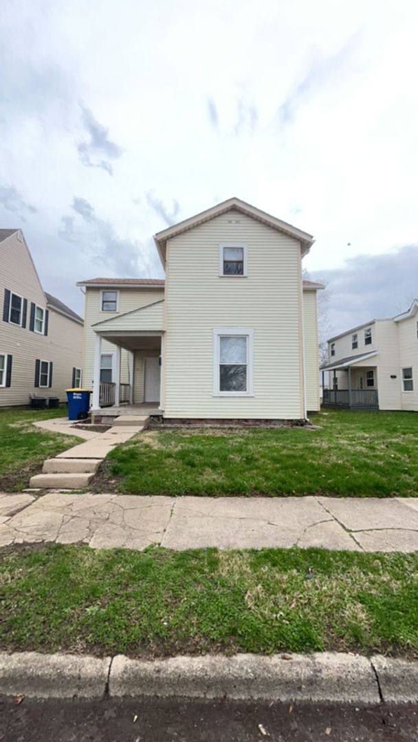 Apartment for rent at 111 S Dicks St, Muncie, IN 47303