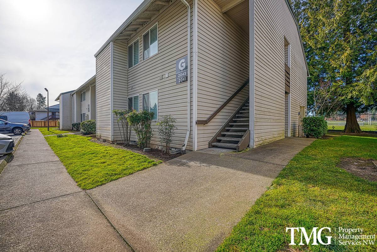 Apartment for rent at 2079 SW 257th Dr, Troutdale, OR 97060