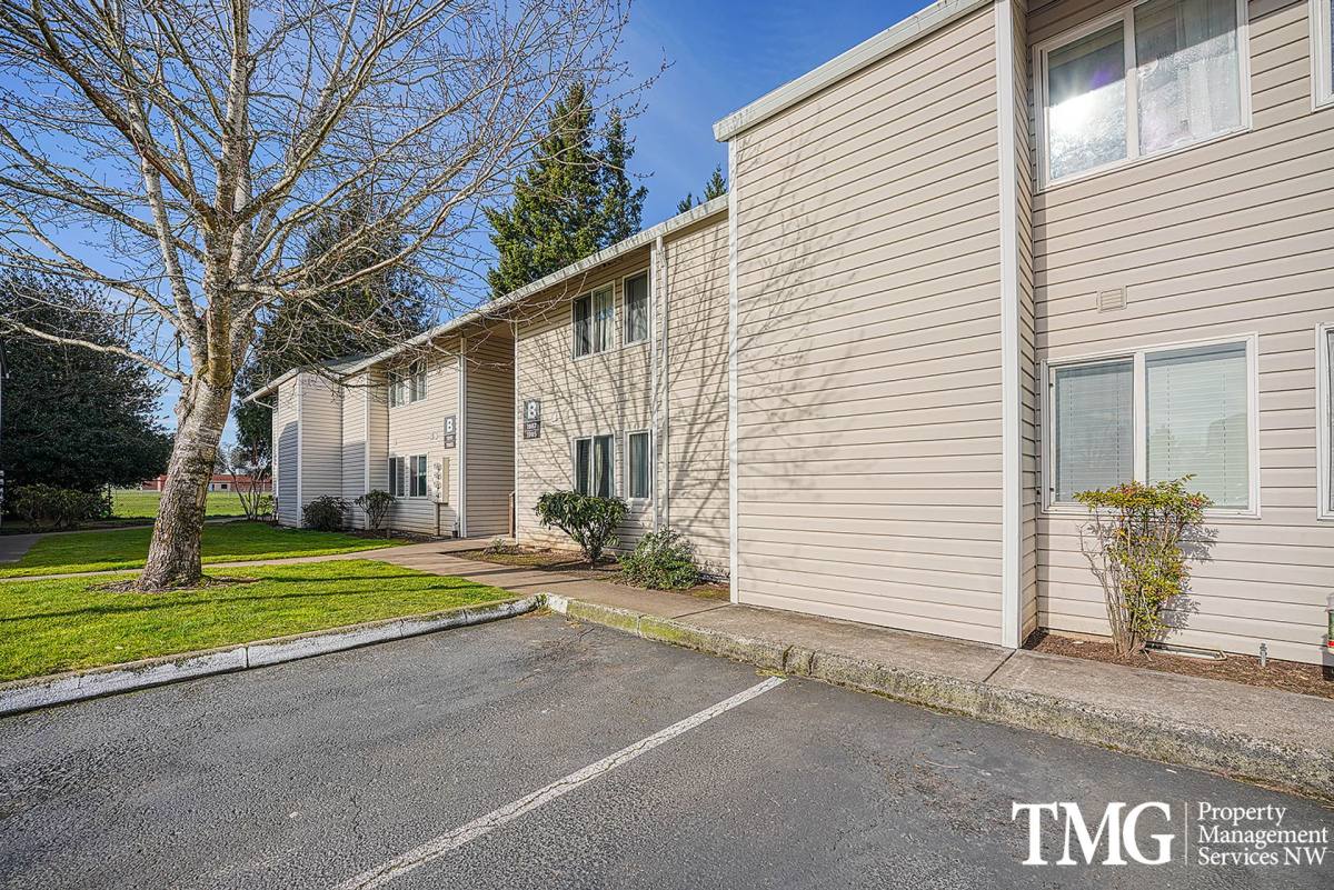 Apartment for rent at 2079 SW 257th Dr, Troutdale, OR 97060