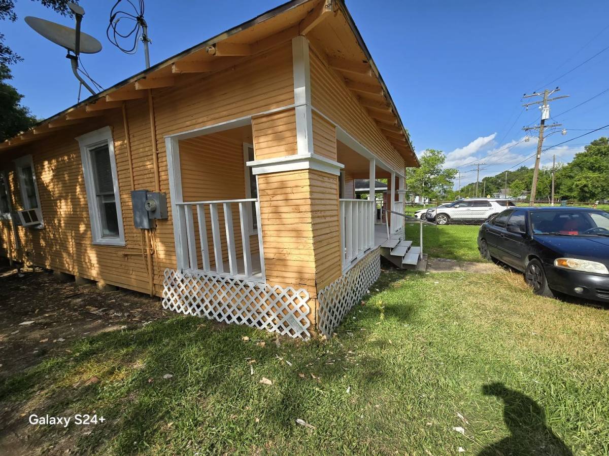 House for rent at 755 Doucette Ave, Beaumont, TX 77701