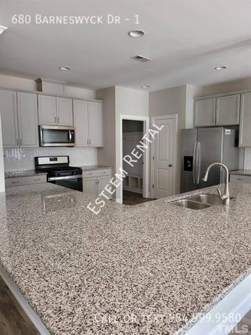 Townhouse for rent at 680 Barneswyck Dr #1, Fuquay Varina, NC 27526