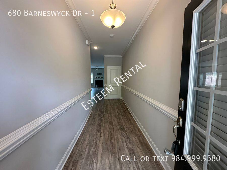 Townhouse for rent at 680 Barneswyck Dr #1, Fuquay Varina, NC 27526