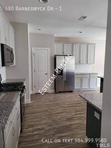 Townhouse for rent at 680 Barneswyck Dr #1, Fuquay Varina, NC 27526