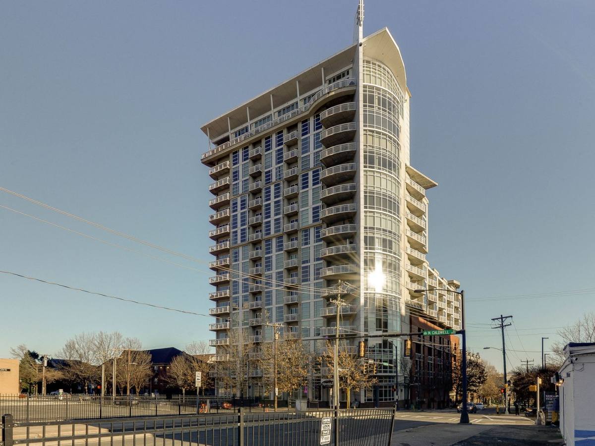 Condo for rent at 505 E 6th St, Charlotte, NC 28202