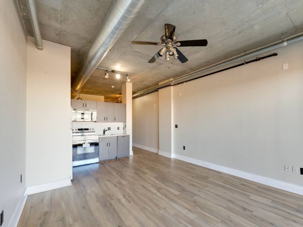 Condo for rent at 505 E 6th St, Charlotte, NC 28202