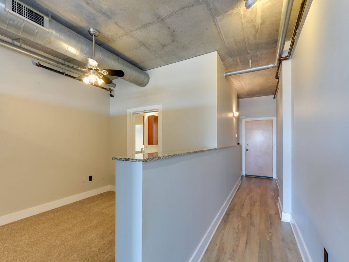 Condo for rent at 505 E 6th St, Charlotte, NC 28202