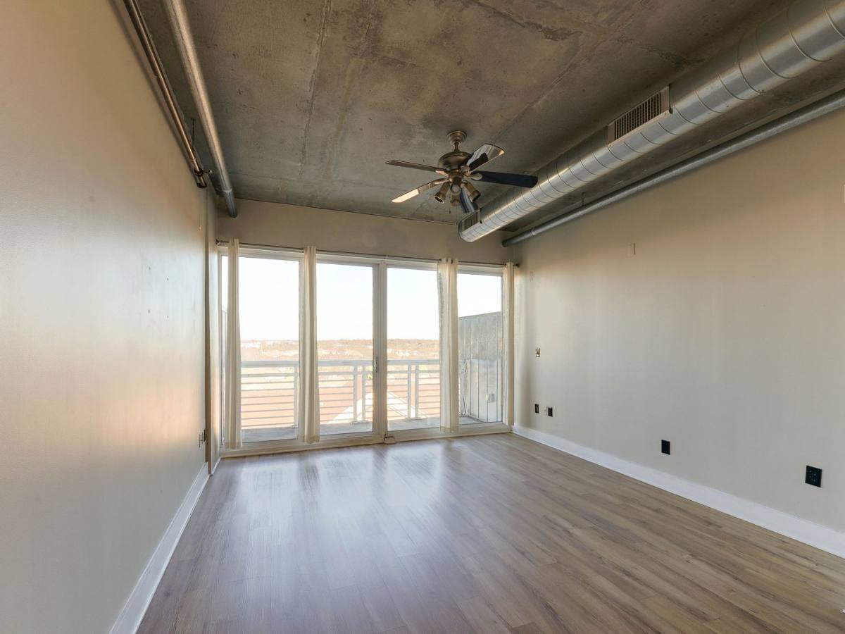 Condo for rent at 505 E 6th St, Charlotte, NC 28202