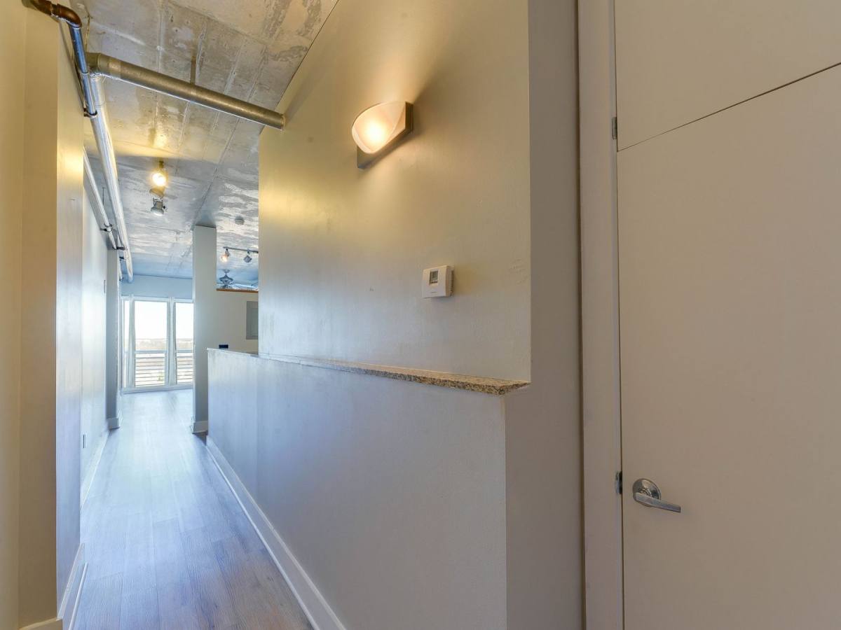 Condo for rent at 505 E 6th St, Charlotte, NC 28202