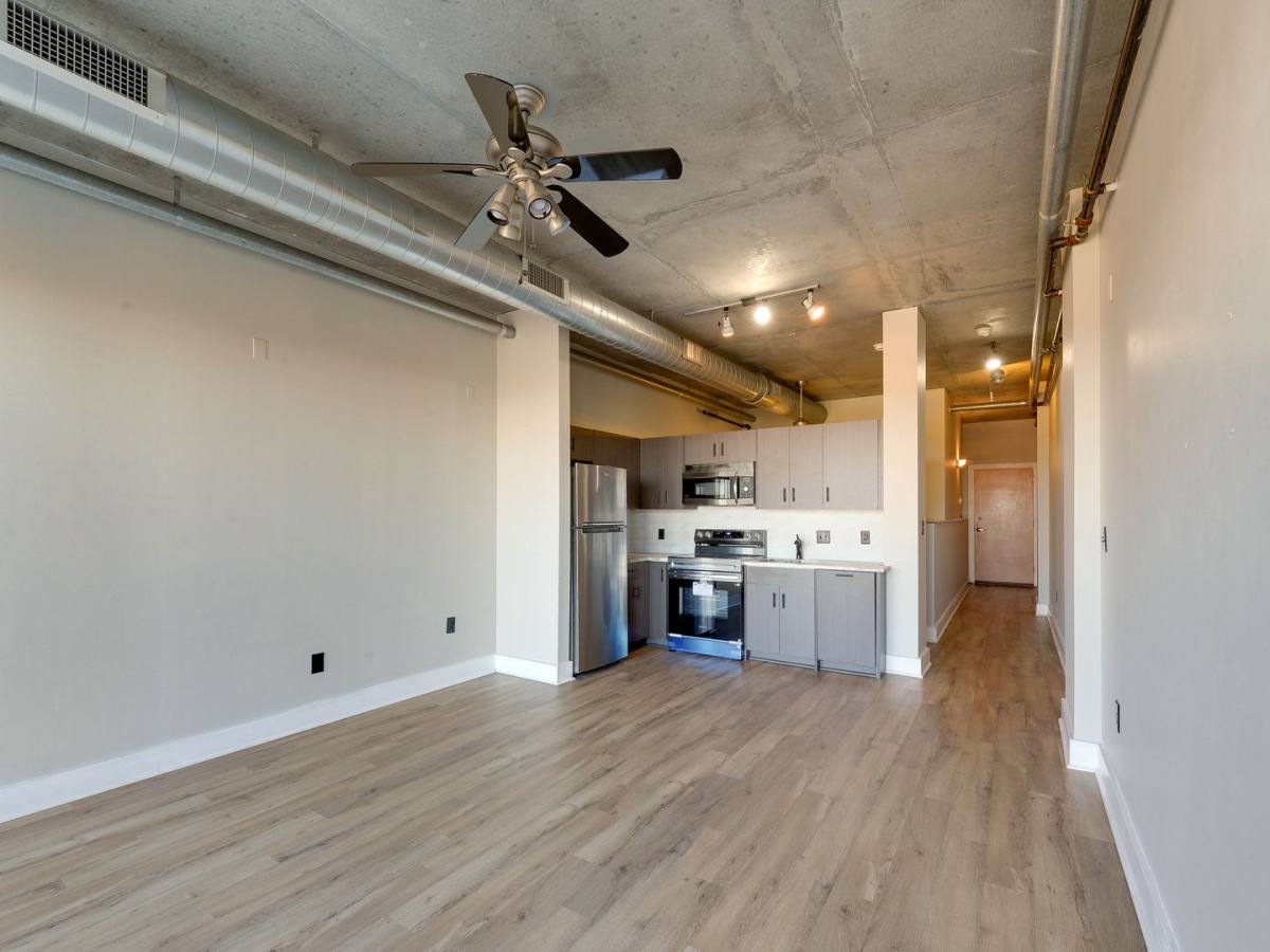 Condo for rent at 505 E 6th St, Charlotte, NC 28202