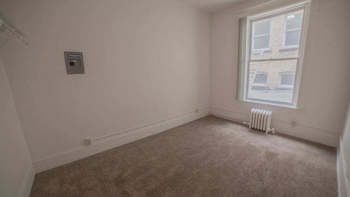 Apartment for rent at 26 Robert St N, Fargo, ND 58102
