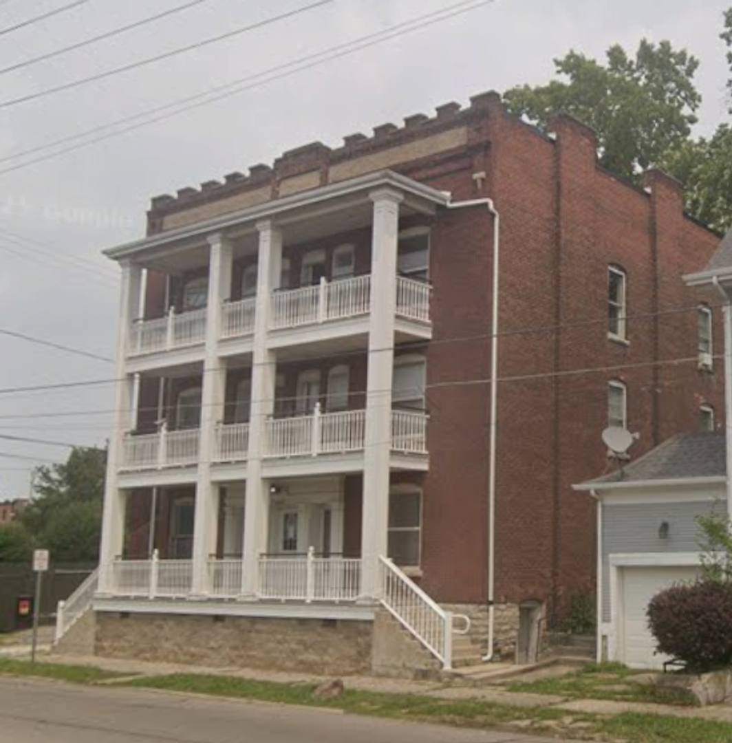 Apartment for rent at 316 S Monroe St, Muncie, IN 47305