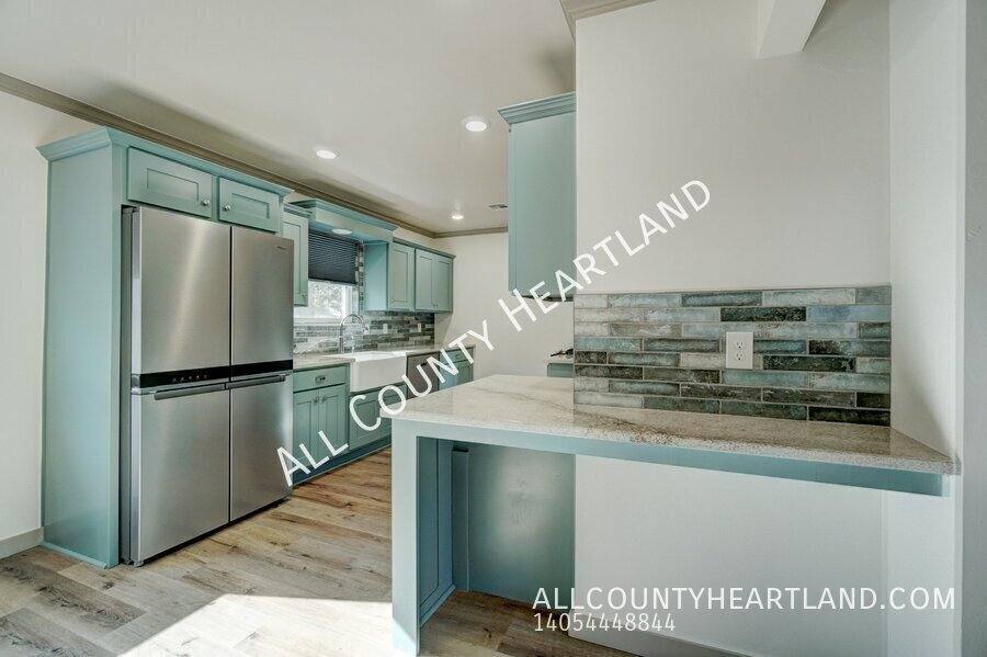 House for rent at 330 E 6th St, Edmond, OK 73034