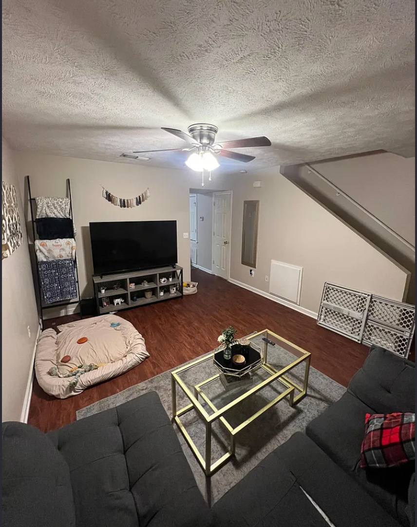 Apartment for rent at 904 N Montgomery St, Starkville, MS 39759