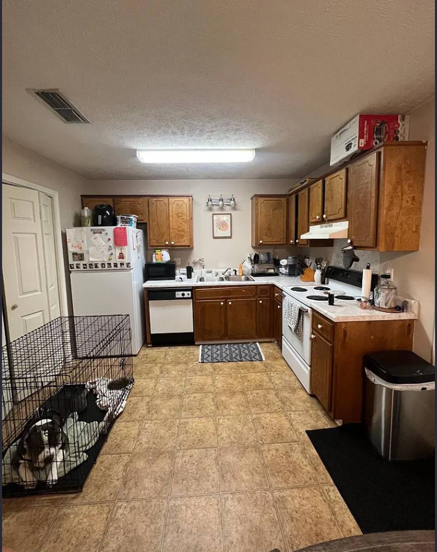 Apartment for rent at 904 N Montgomery St, Starkville, MS 39759
