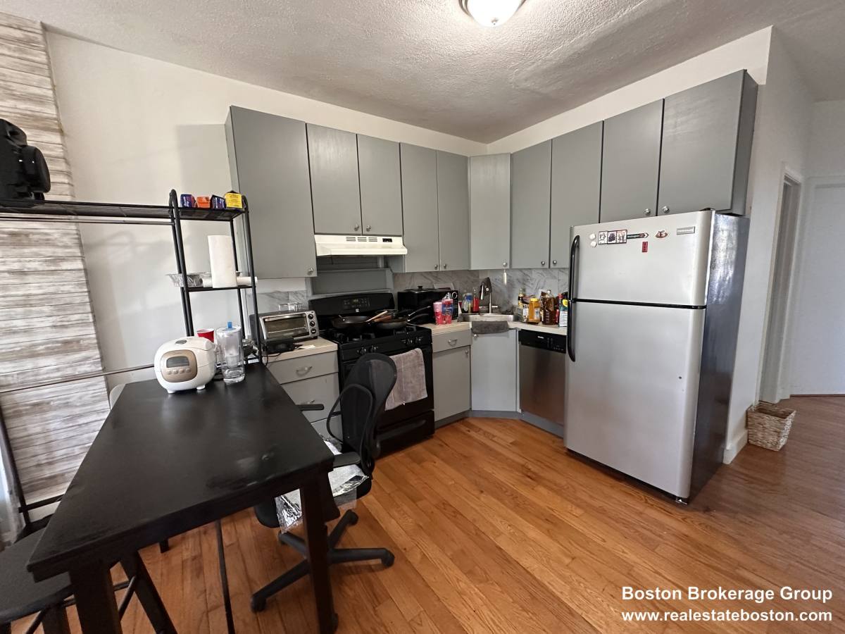 Apartment for rent at 94 Hammond St #2, Roxbury Crossing, MA 02120