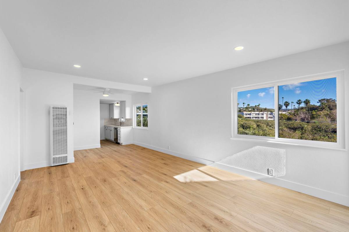 Apartment for rent at 213 Avenida Lobeiro, San Clemente, CA 92672