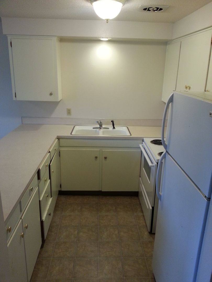 Apartment for rent at 1812 32nd Place NE, Salem, OR 97301