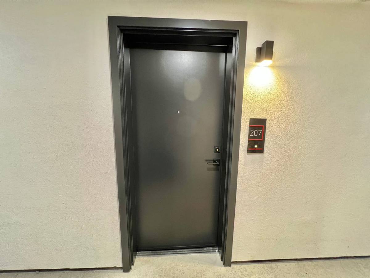 Apartment for rent at 3355 Overland Ave, Los Angeles, CA 90034