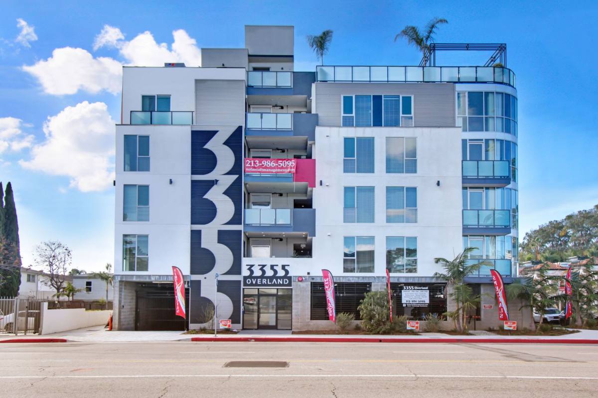 Apartment for rent at 3355 Overland Ave, Los Angeles, CA 90034