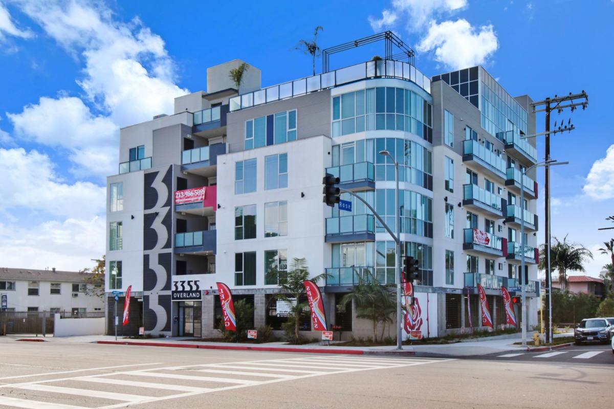 Apartment for rent at 3355 Overland Ave, Los Angeles, CA 90034