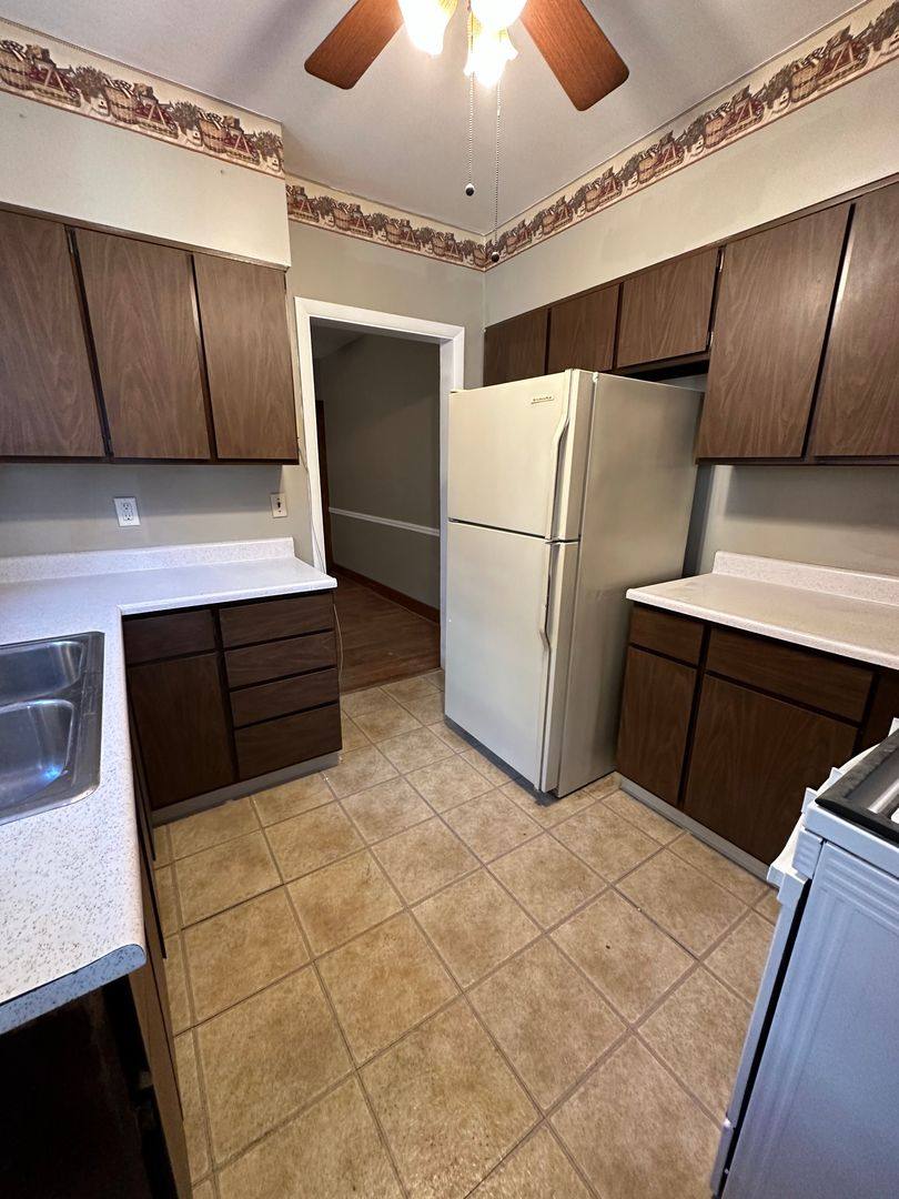 House for rent at 3561 Beechwood Blvd, Pittsburgh, PA 15217