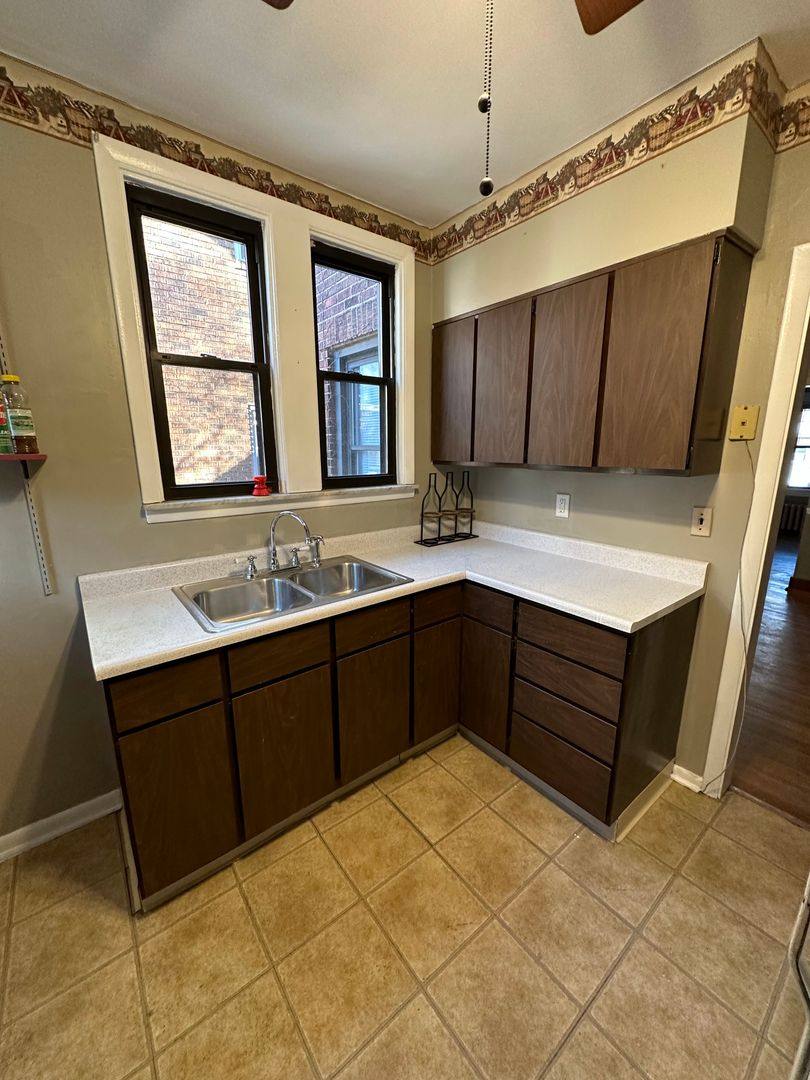 House for rent at 3561 Beechwood Blvd, Pittsburgh, PA 15217