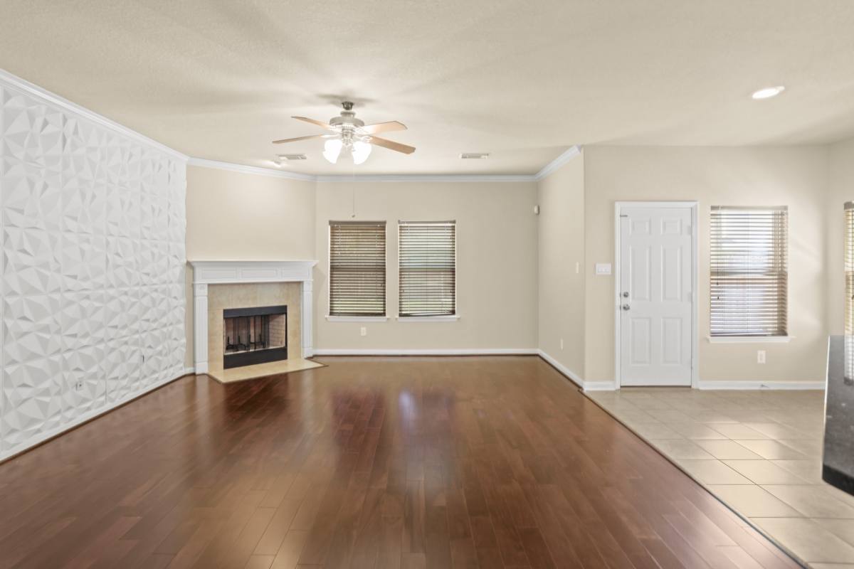 Apartment for rent at 6034 Preserve Lane, Missouri City, TX 77459