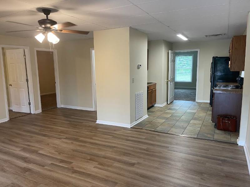 Apartment for rent at 1021 Fall Creek Rd #10, Blountville, TN 37617