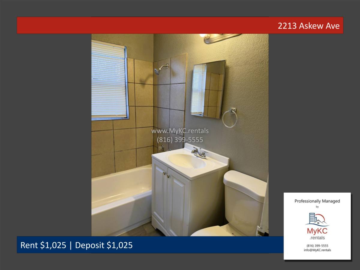 Townhouse for rent at 2213 Askew Ave, Kansas City, MO 64127