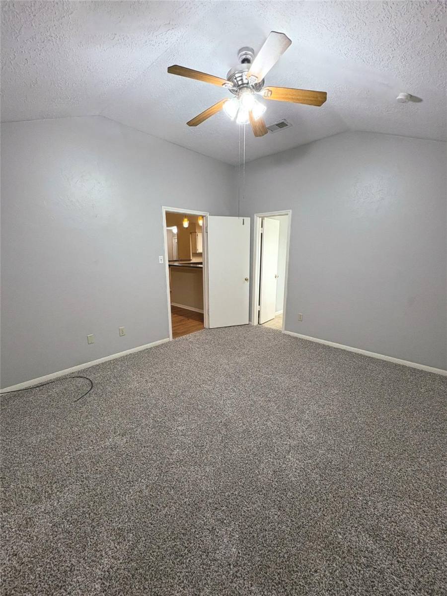 House for rent at 1014 Stoneleigh Court, Tomball, TX 77375
